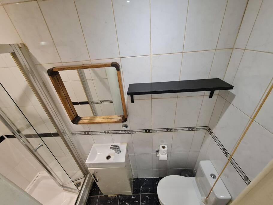 Cute One Bedroom Apartment London Eksteriør bilde